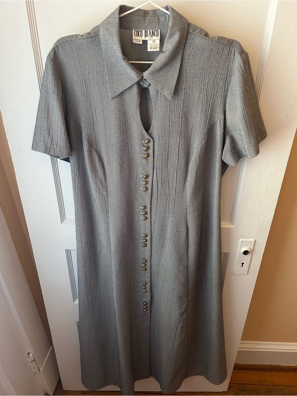 Vintage CoCo Bianco Houndstooth Button-Front Short Sleeve Dresses